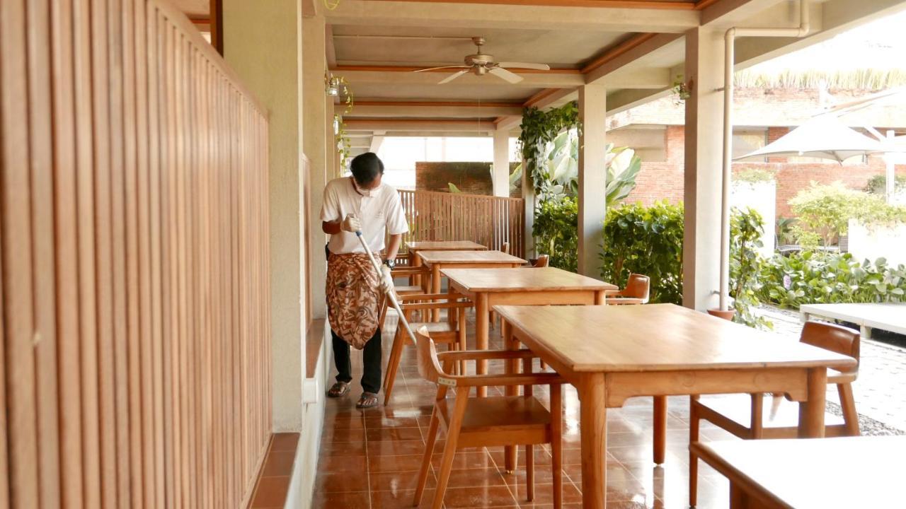 Ayom Java Village Solo Buitenkant foto