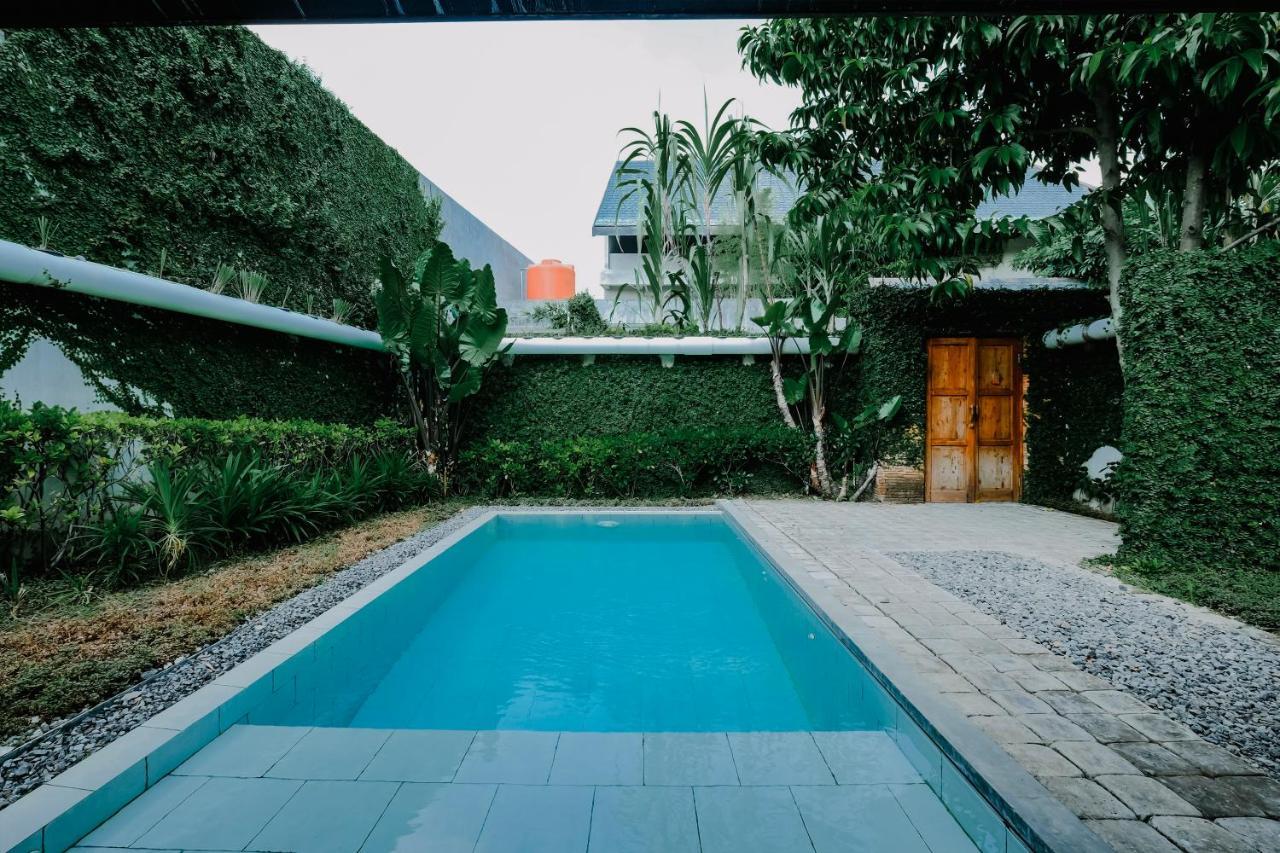 Ayom Java Village Solo Buitenkant foto
