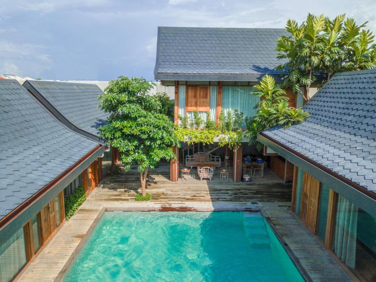 Ayom Java Village Solo Buitenkant foto